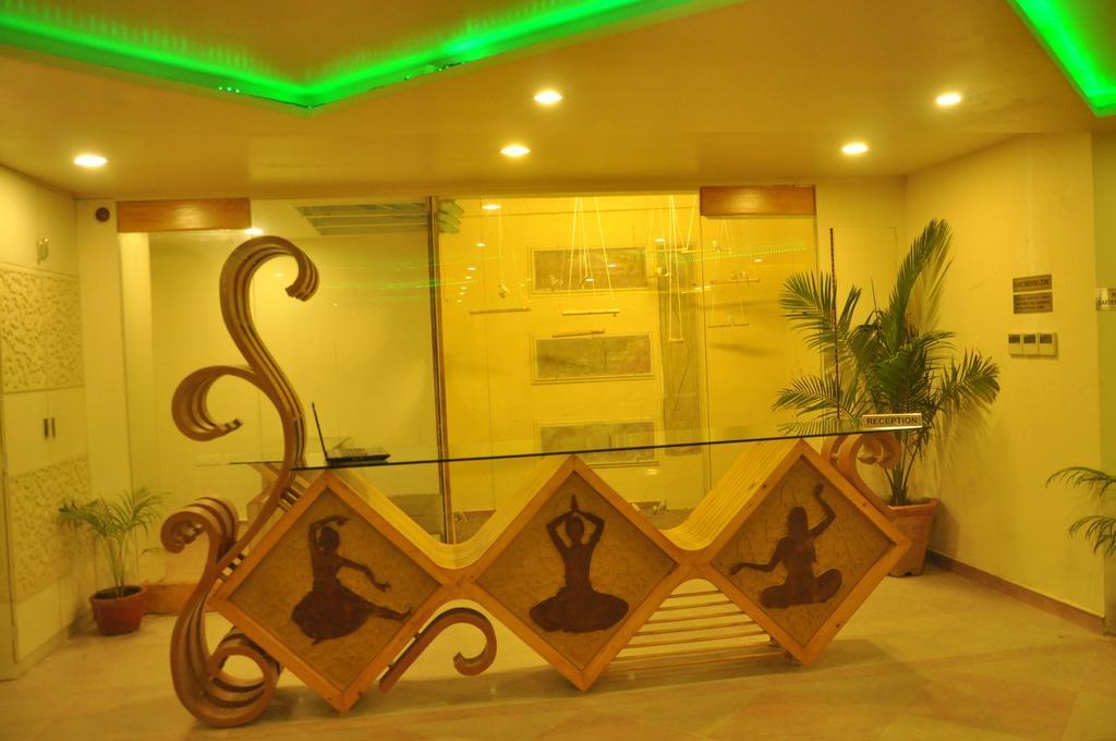 होटल Banaras Haveli 3*