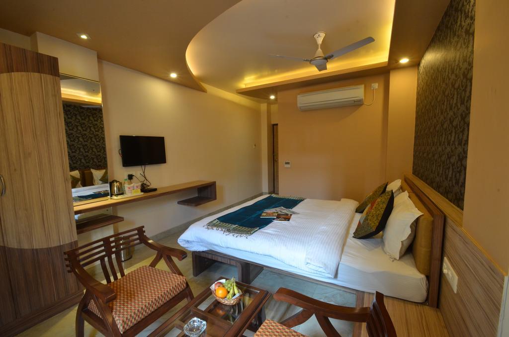 Banaras Haveli 3*